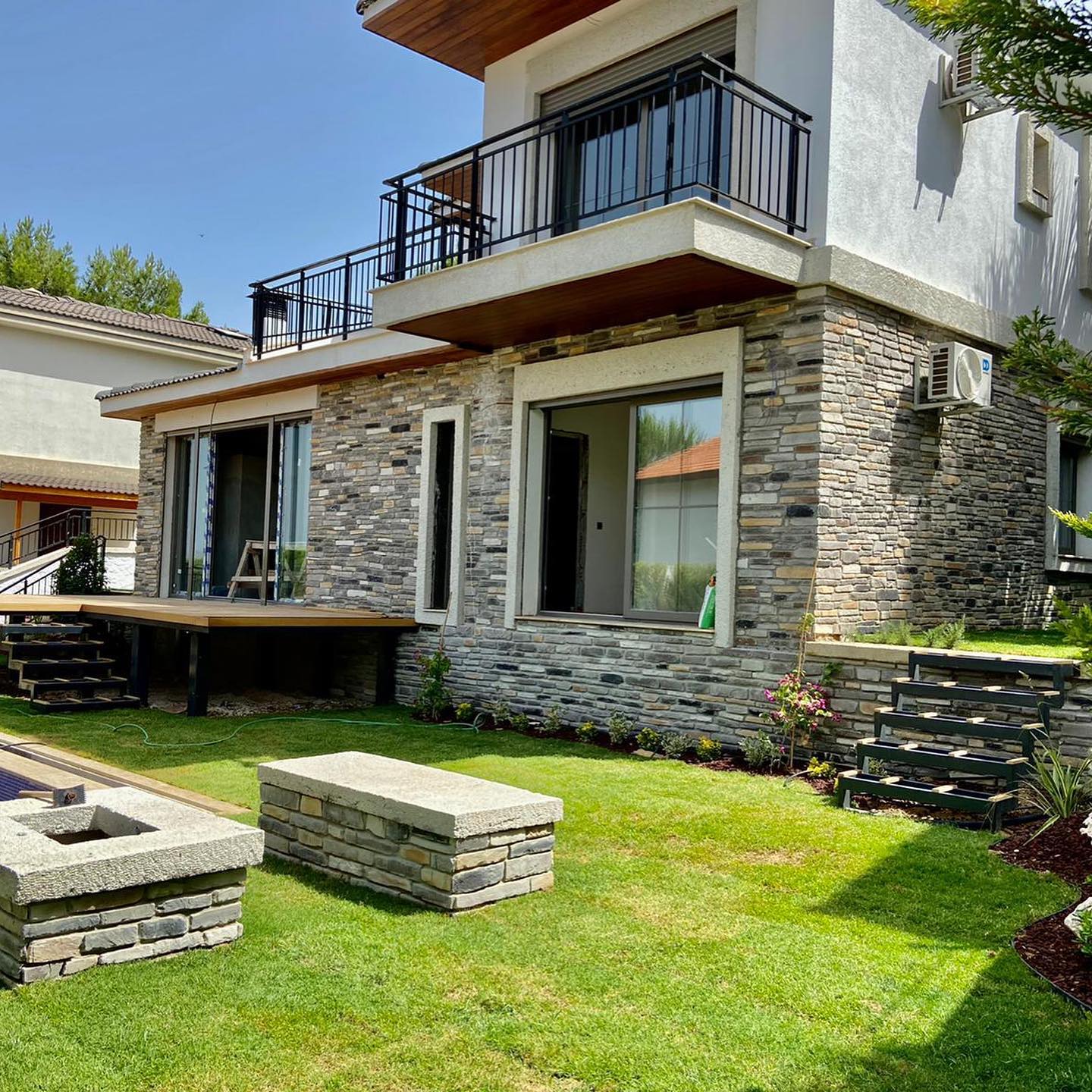 Seramik - Dekoratif Duvar Taşı uygulama görseli 6 Seramik - Dekoratif Duvar Taşı uygulama görseli 6